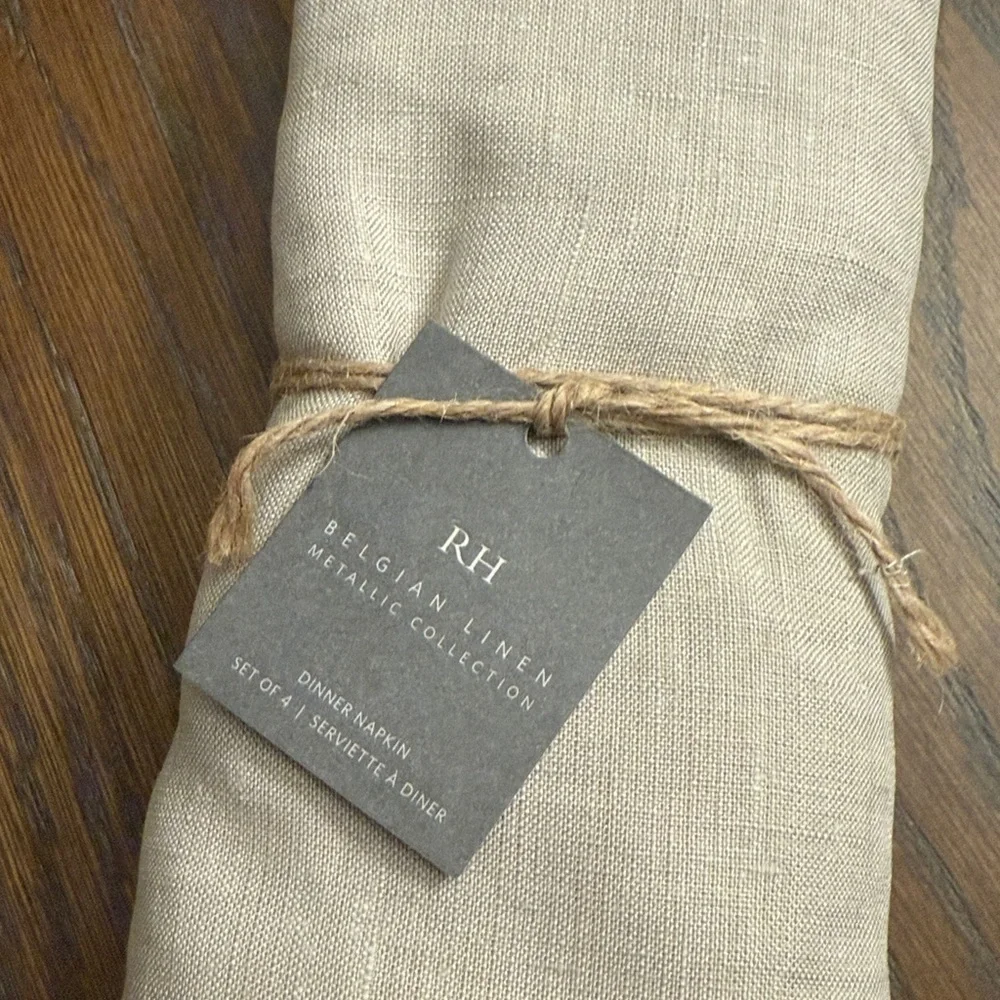 Restoration Hardware Dinner Napkins - 4 